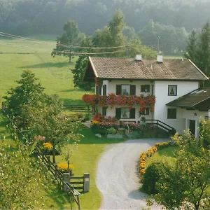 Ferienwohnung Millauer Apartment Bad Feilnbach